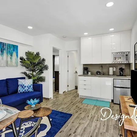 Cozy Studio Wbeach Boardwalk Steps Kitchen-3