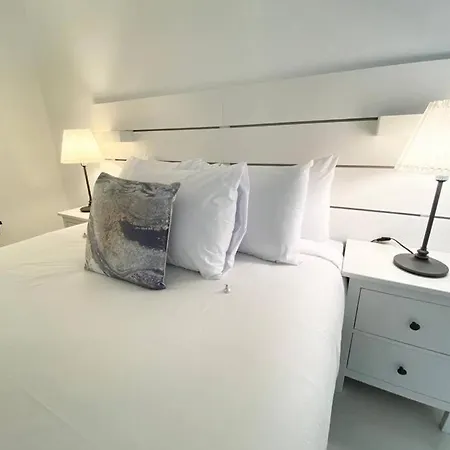 Zen Vacation Rentals Modern Penthouse Across Ocean-2