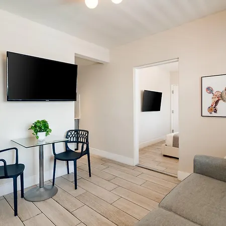 Waterside Hotel And Suites-3