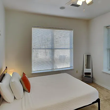 Calle Bonita Townhomes #1714-2