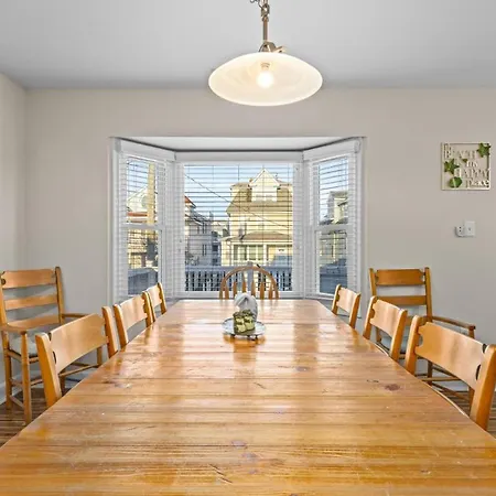 New 3Br - 2 Blocks Ocnj To Beach - Sleeps 10-2