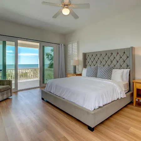 Seascapes 714 Ocean Blvd. Charming, Ocean Front, Private Pool-2