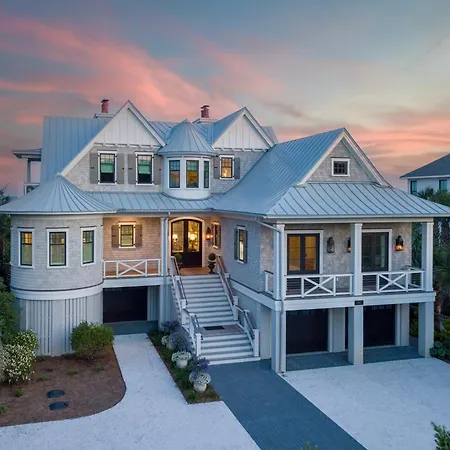 New Listing! Ask About Discounts! 3900 Palm Blvd. Oceanfront 5 Bd, Pool/Hot Tub, Elevator-2