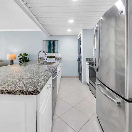 Edgewater Tower 2-408-3