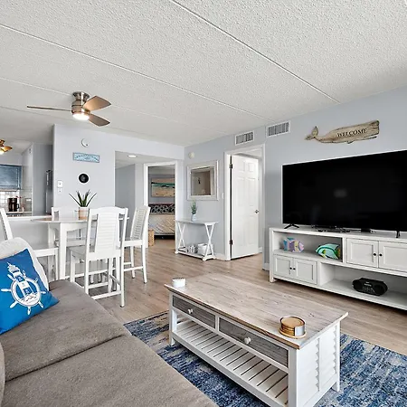2 Bedroom Ocean Front Condo!-3
