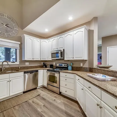 8 Cottage Court-2