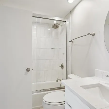 513 Barrington Court-3