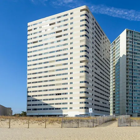 2 Bedroom Ocean Front Condo!-2
