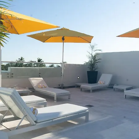 Leslie Hotel Ocean Drive-2