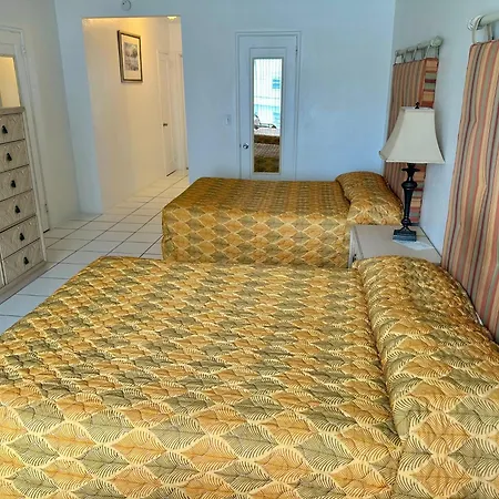 Summerland Suites-3