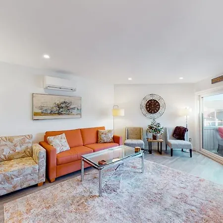 Mariners Court - 4 Laurel St Unit 219-3