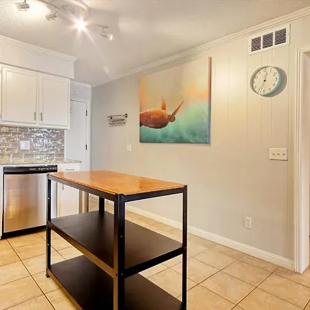 Cherry Grove Retreat & Sea Cabin-2
