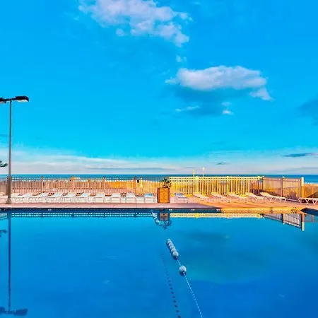 Golden Sands 1208-2
