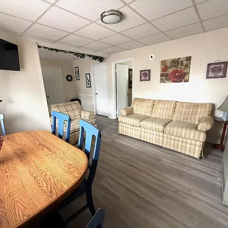 Crosswinds Motel-3