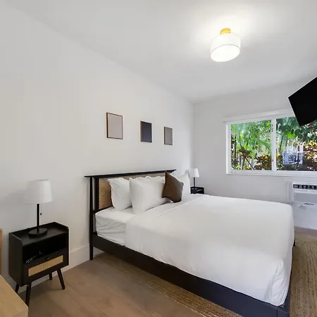 8040 Harding Apts-2
