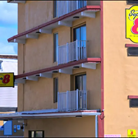 Super 8 By Wyndham Atlantic City-2