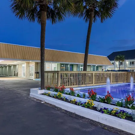 Baymont By Wyndham Pawleys Island-3