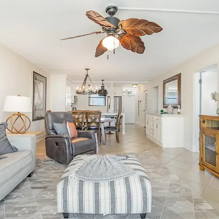 Marko Villa Oceanfront Condo-3