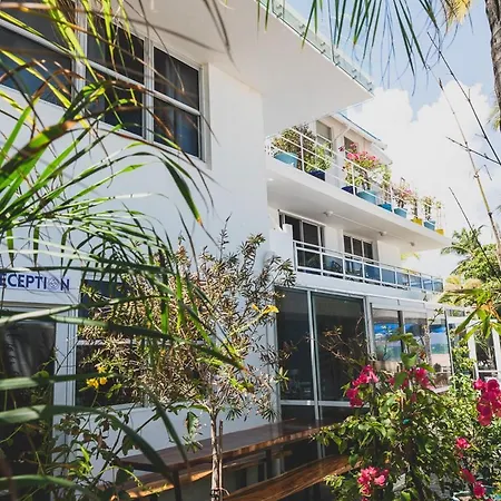 Numero Uno Beach House-3
