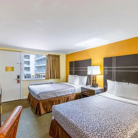 Ac Lodge By Beach And Boardwalk-3