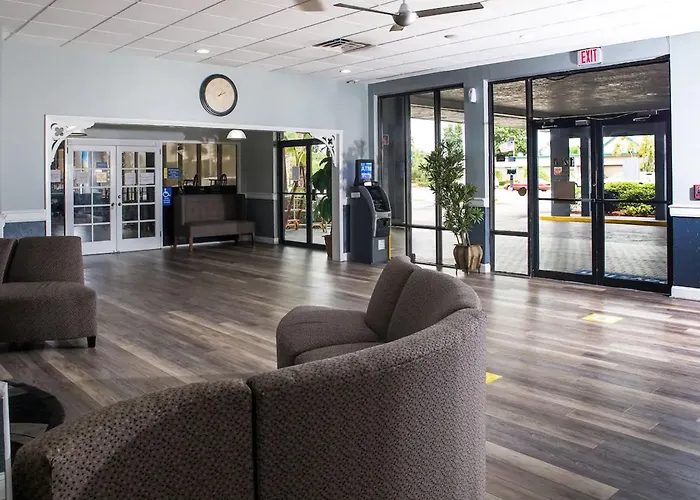 Days Inn By Wyndham Stuart