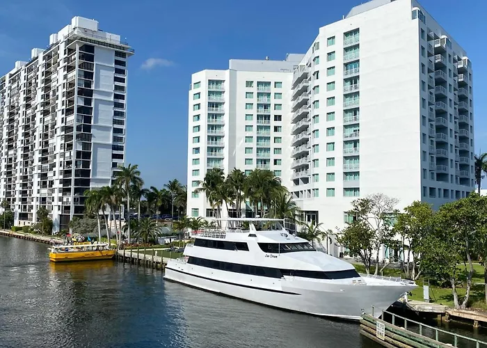 Gallery One - A Doubletree Suites By Hilton Hotel Fort Lauderdale
