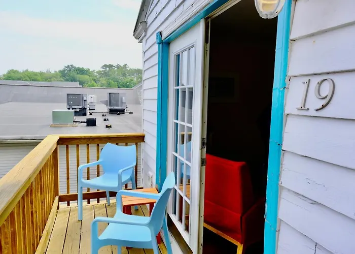 The Landings Inn And Cottages At Old Orchard Beach