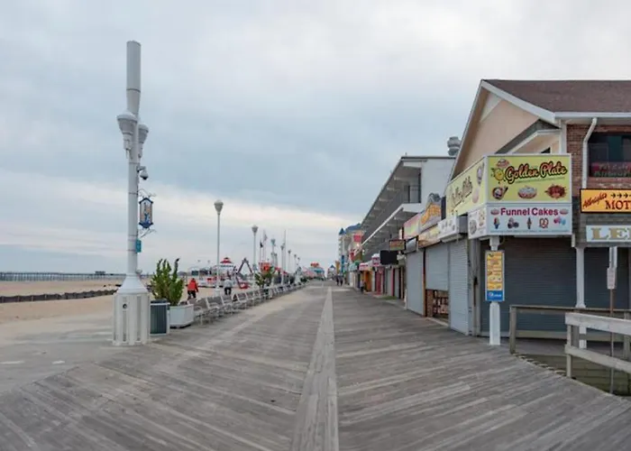 Studio W Balcony And Ocean View - Boardwalk One - 203 Ocean City