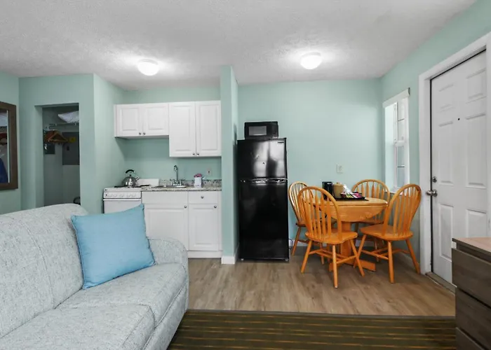 Ocean Court Beachfront Hotel Daytona Beach