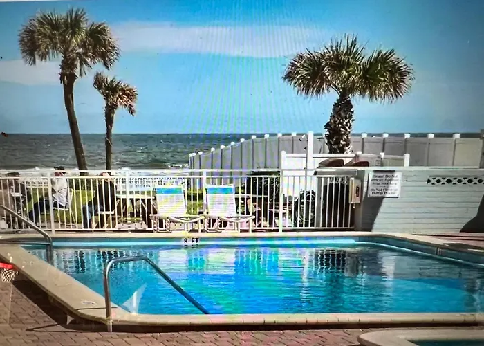 Coastal Waters 103 Aparthotel New Smyrna Beach