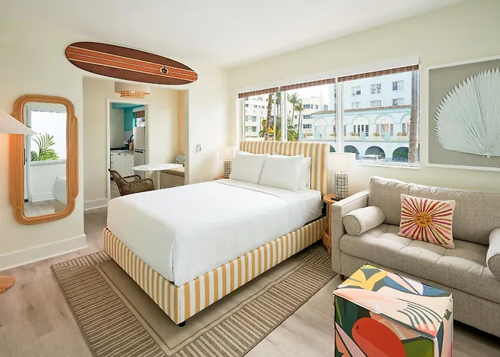 Aloha Fridays Hotel Miami Beach