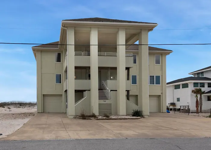 Dixie Queen By Gulf Coast Getaways Pensacola Beach