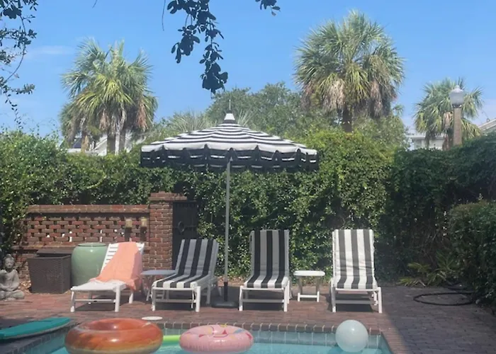 Officers Row - Elegant Home With Private Pool Steps From Beach Tybee Island