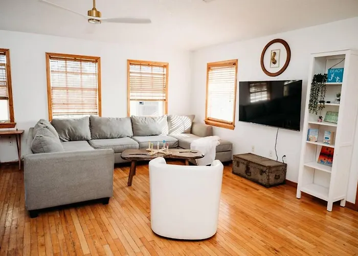 Blue Tropical Haven Romantic Oceanfront Escape - Unit 9 Melbourne Beach
