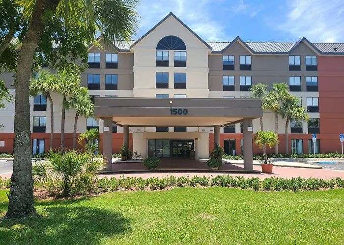 Holiday Inn Express Fort Lauderdale North - Executive Airport By Ihg