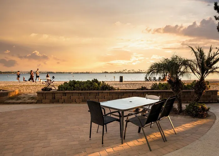 Beach Front Bungalow At Pacific Beach San Diego