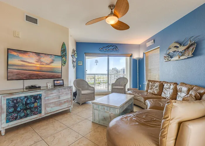 Huge Corner Balcony Free Beach Gear & Spotless St. Pete Beach