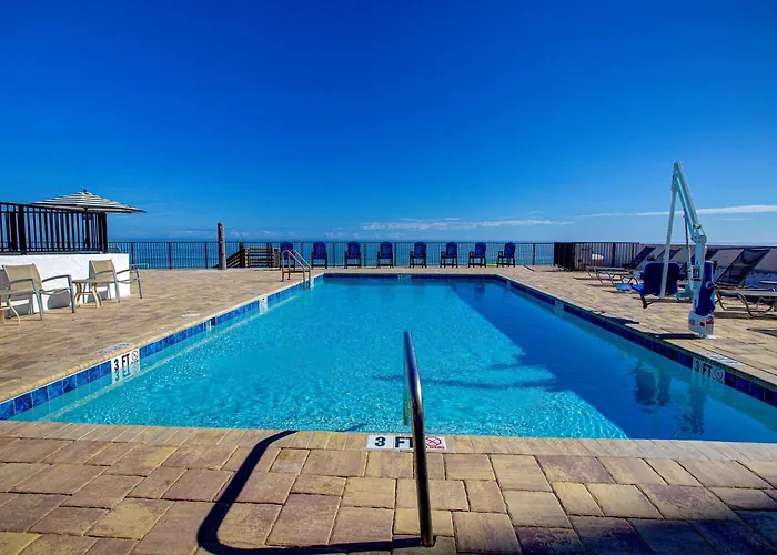 La Bella Inn - Pool Open Daytona Beach
