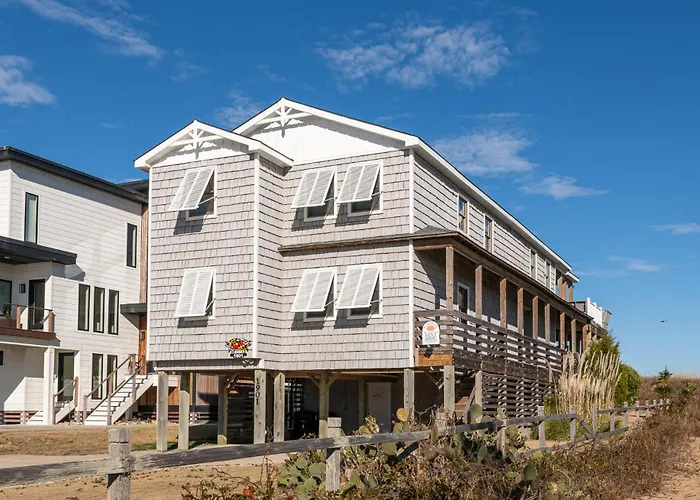 T.L. Sea - Kdh Mp 6, Oceanfront, Ocean View, Rec Room, Spacious Decks, Private Walk To Beach Kill Devil Hills