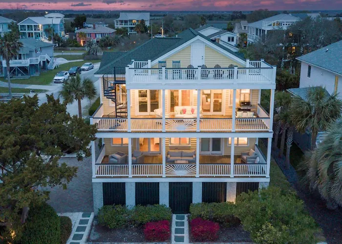 Sunrise Manor, Putting Green, Pool/Hot Tub, Elevator, Ocean Views Isle of Palms
