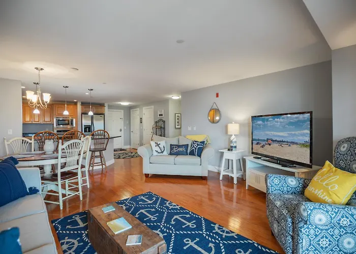 Grand Victorian #403 By Bayley Vacation Rentals Old Orchard Beach