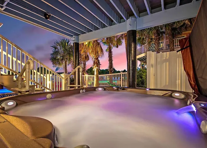 Casa Banana Oceanfront On Ocean Blvd, 6 Bd, Sleeps 20, Pool,Hot Tub, Elevator Villa Isle of Palms