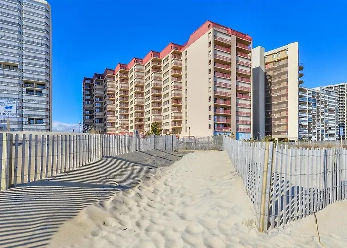 Ocean Front 1 Bedroom Rainbow Condo, Steps To The Beach! Ocean City