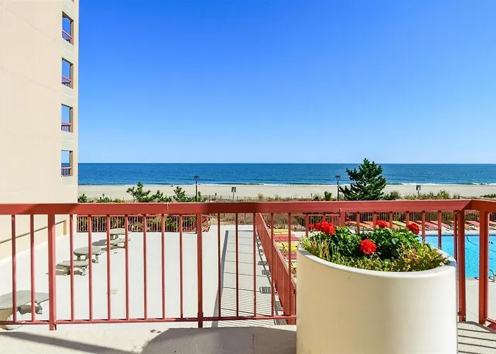 Ocean Front 1 Bedroom Rainbow Condo, Steps To The Beach! Ocean City