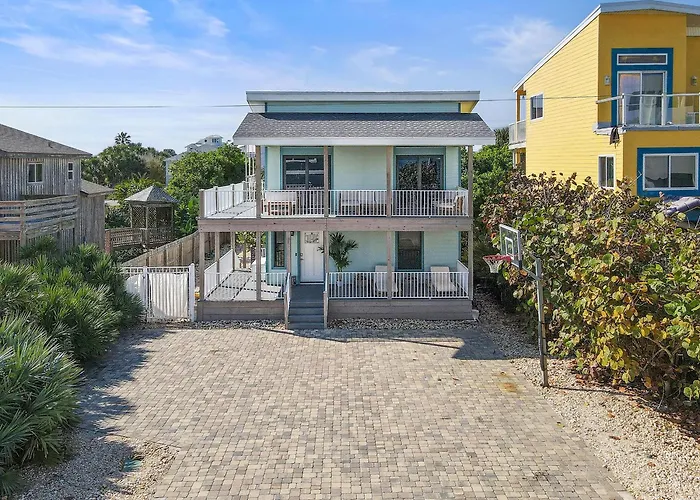 Surf Camp Villa New Smyrna Beach