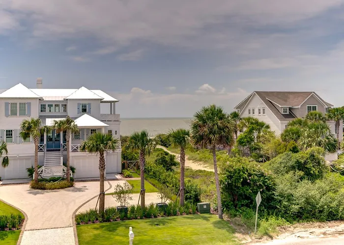 Sunrise Manor, Putting Green, Pool/Hot Tub, Elevator, Ocean Views Isle of Palms