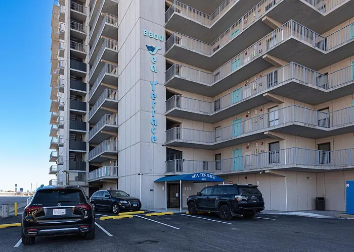 Wonderful 2 Bedroom Sea Terrace Condo With Heated Outdoor Pool! Ocean City