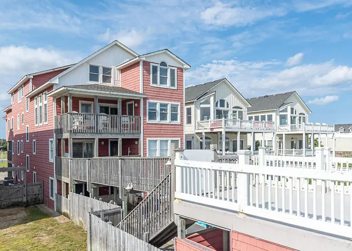 A Big Catch - Kdh Mp 8.5, Oceanfront, Elevator, Pool, Hot Tub, Spacious 10 Bedrooms, Pets Ok Kill Devil Hills