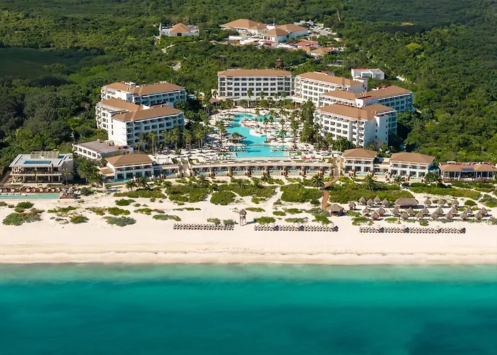 Secrets Playa Mujeres Golf & Spa Resort (Adults Only) Cancun
