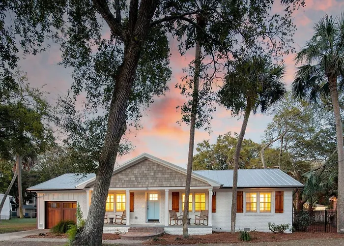 16 20Th Ave - Sawyer By Avantstay Isle of Palms